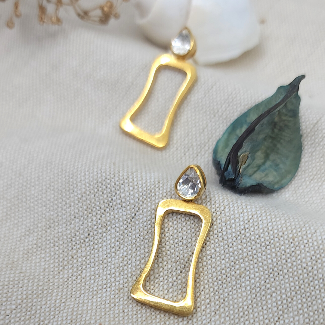Curvy Drops - Gold Plated 925 Silver