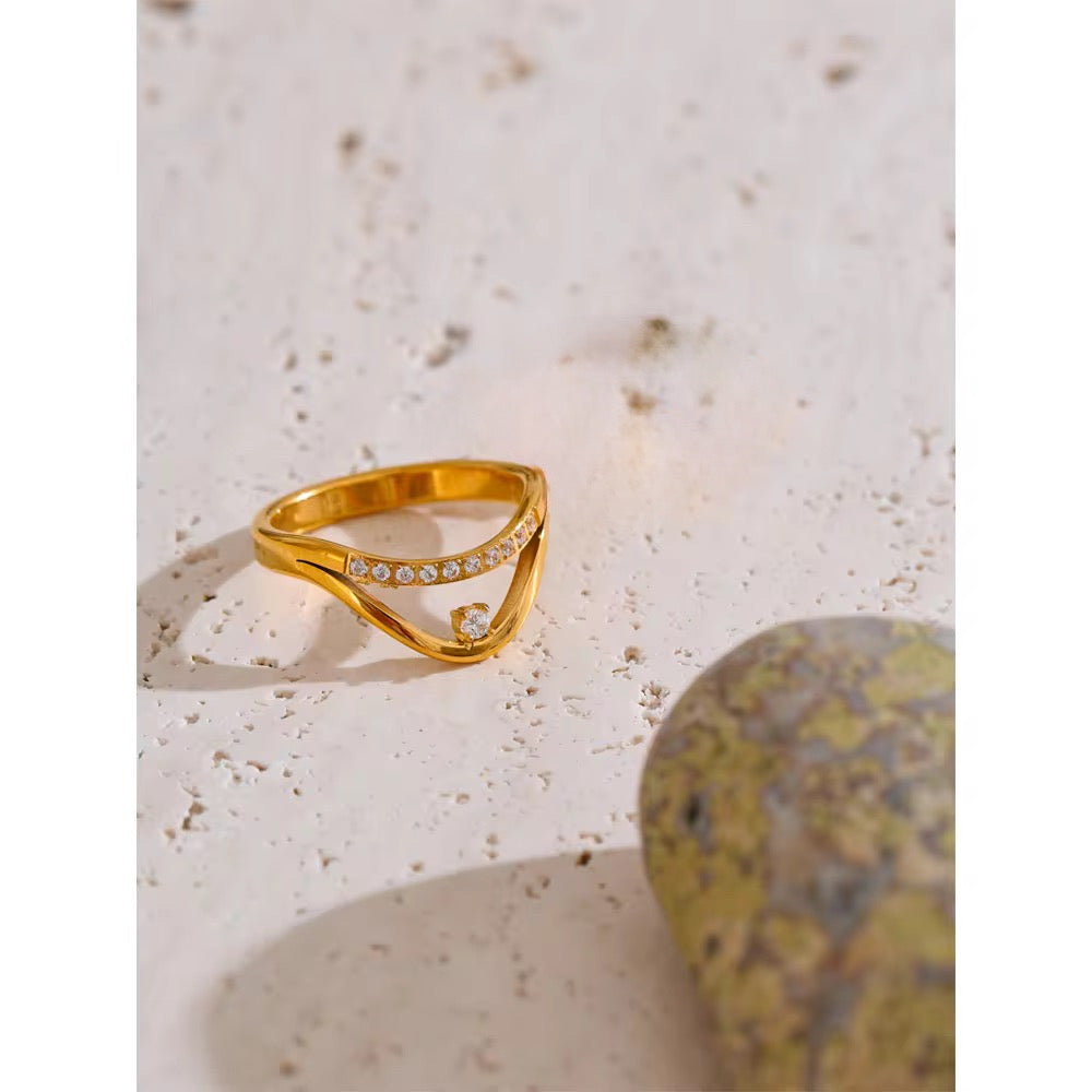 V Line Radiance Ring