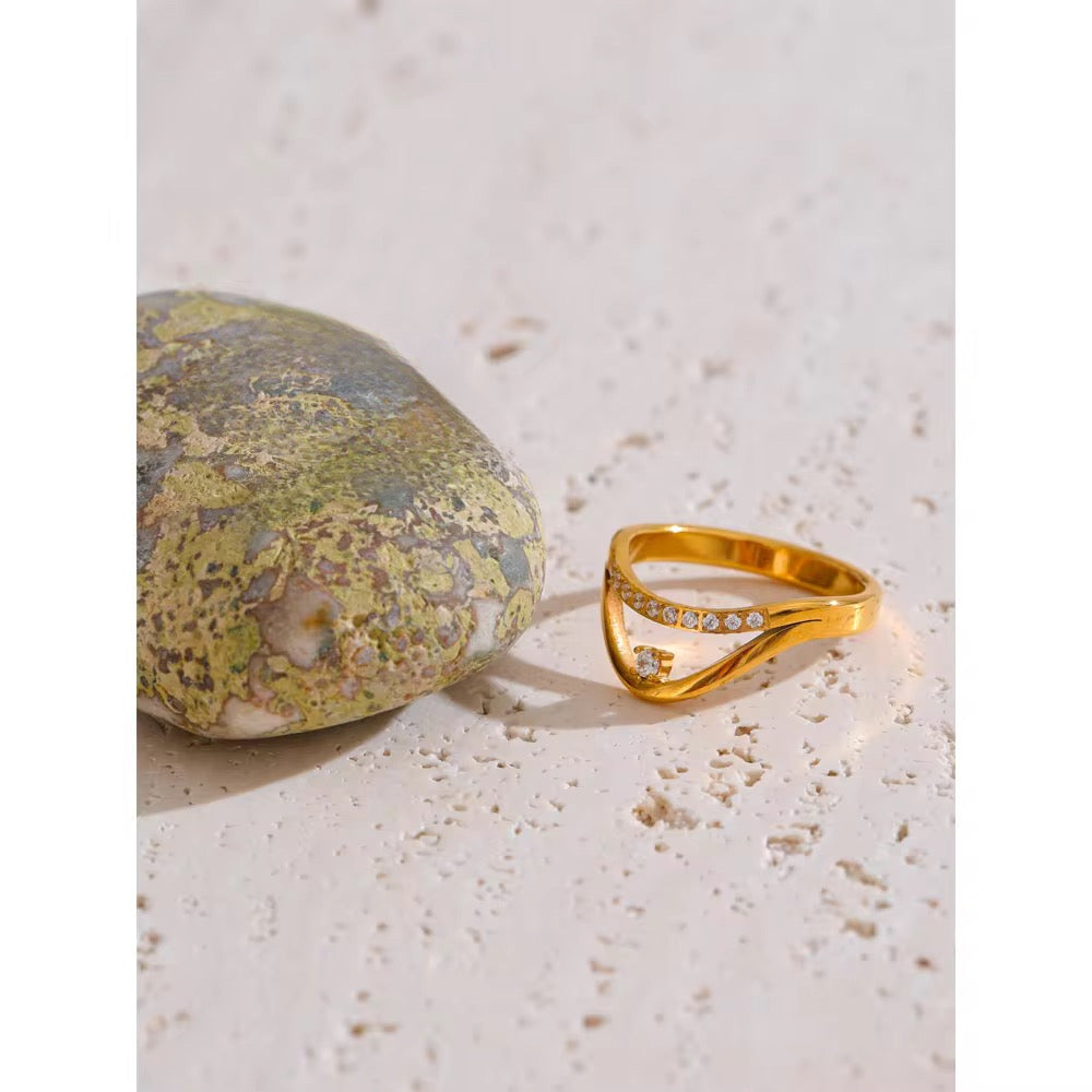 V Line Radiance Ring