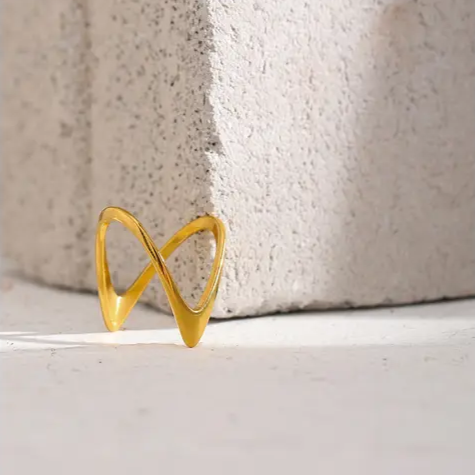 Lyra Spike Ring - 18K Gold Coated