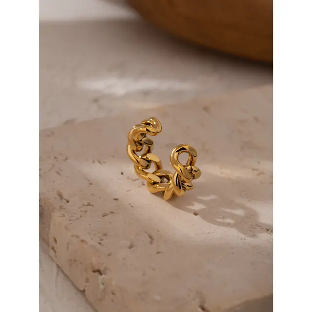 Ara Chain Link Ring - 18K Gold Coated