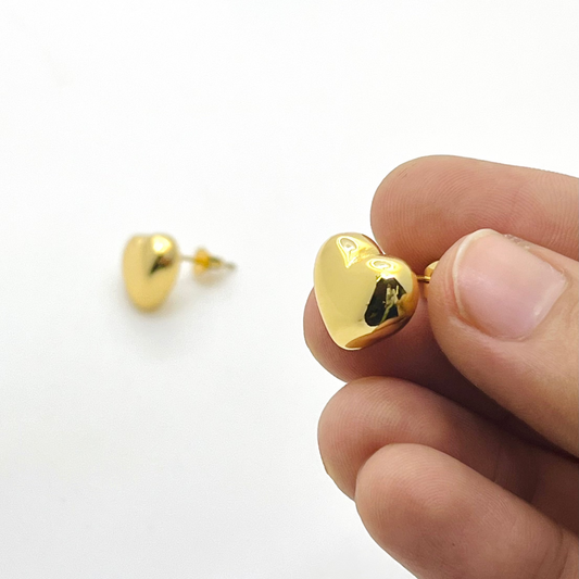 tiny heart stud