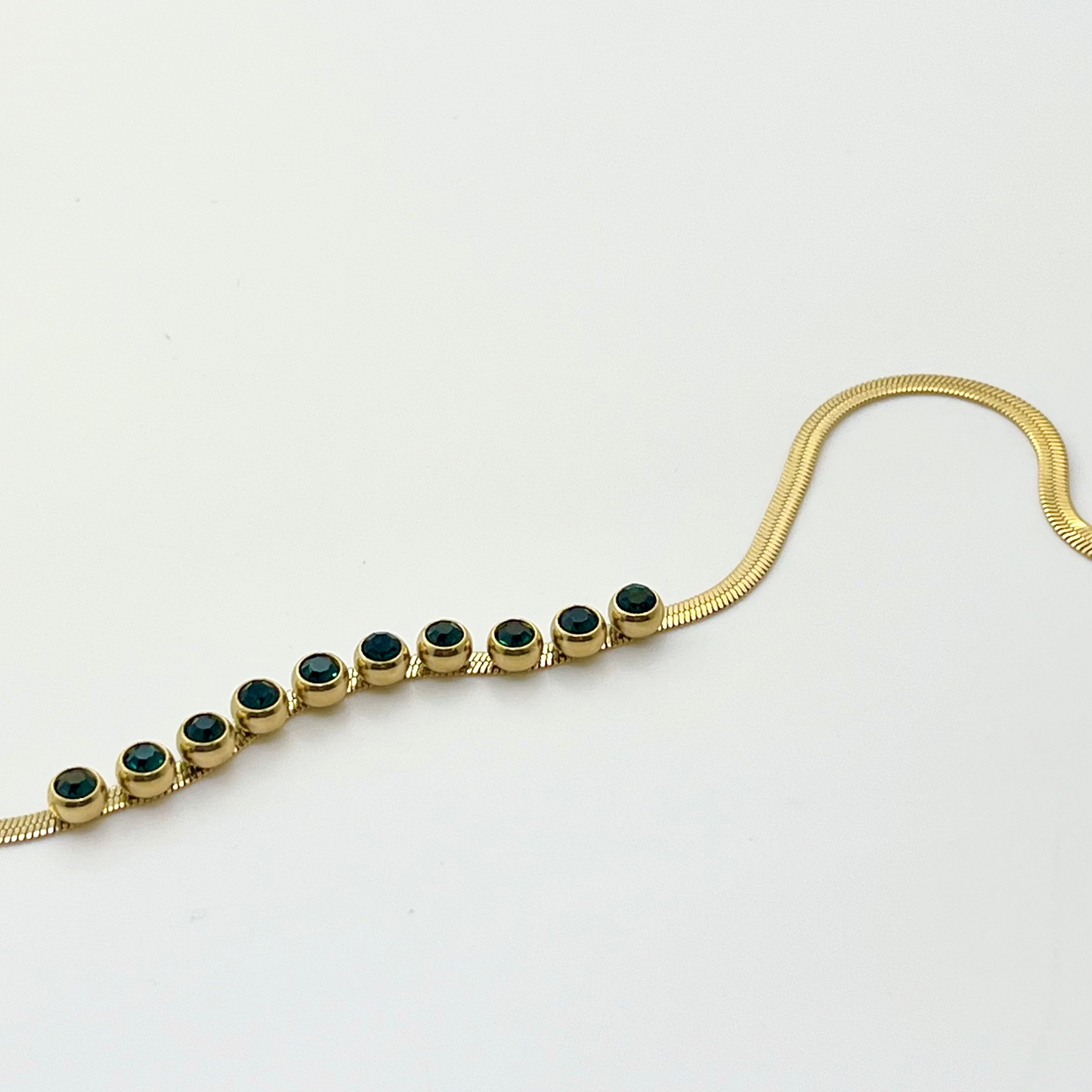 Emerald Strings Necklace