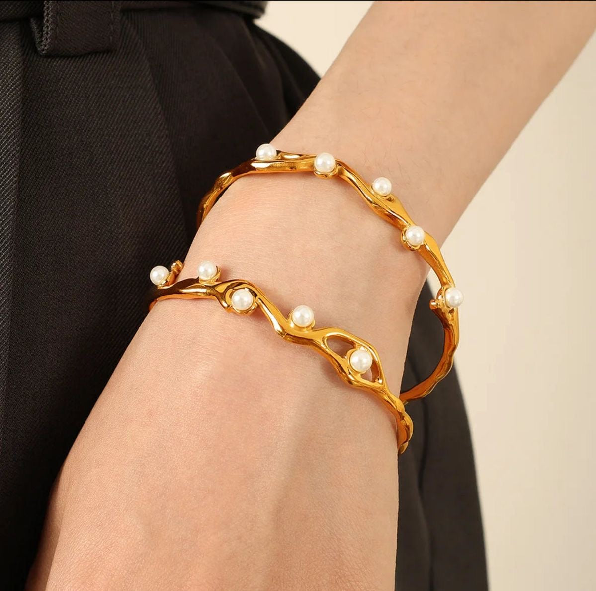 Pearl Momento Hand Cuff - 18K Gold Coated