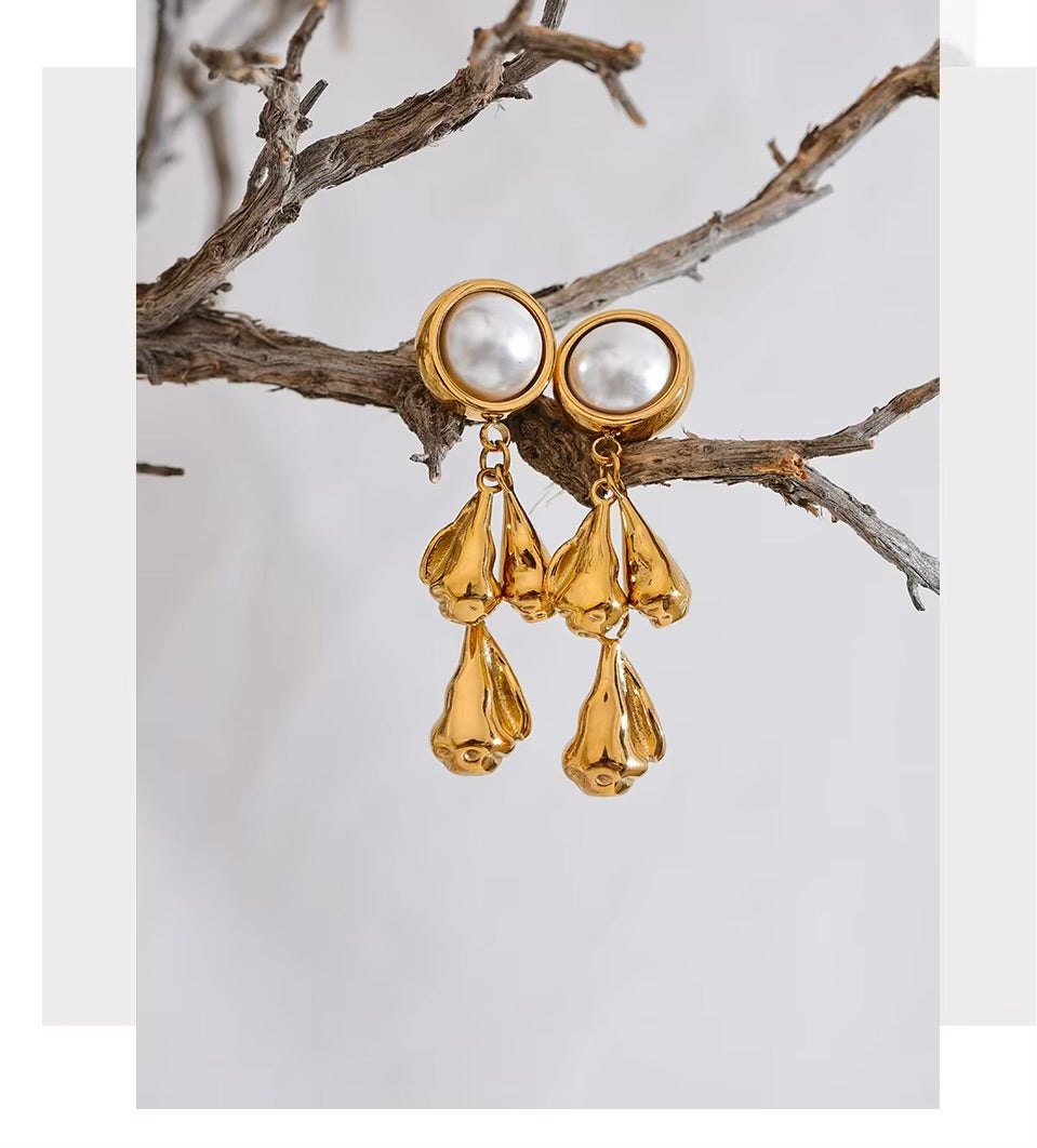 Leafy Luster Earrings