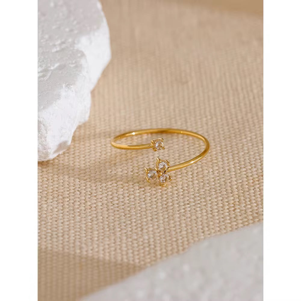 Clove Ring