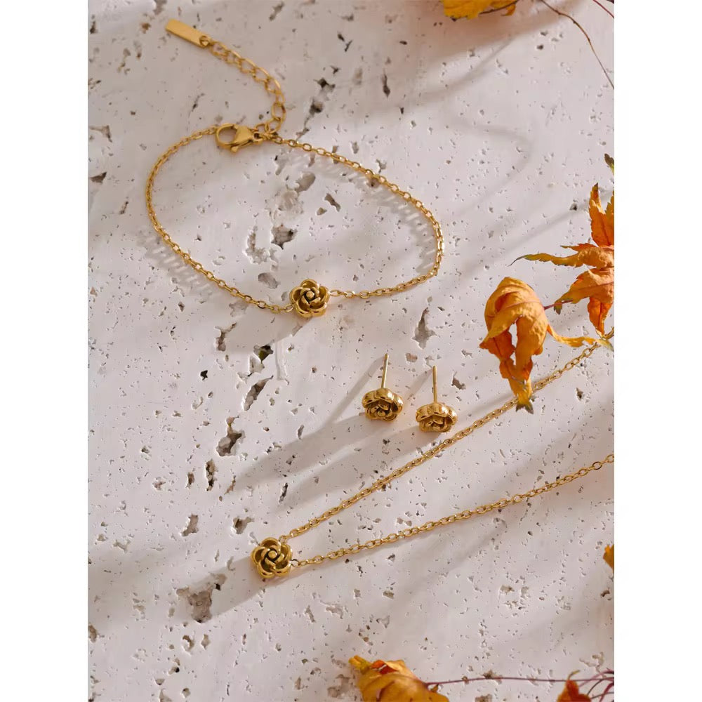 Eternal Rose Necklace