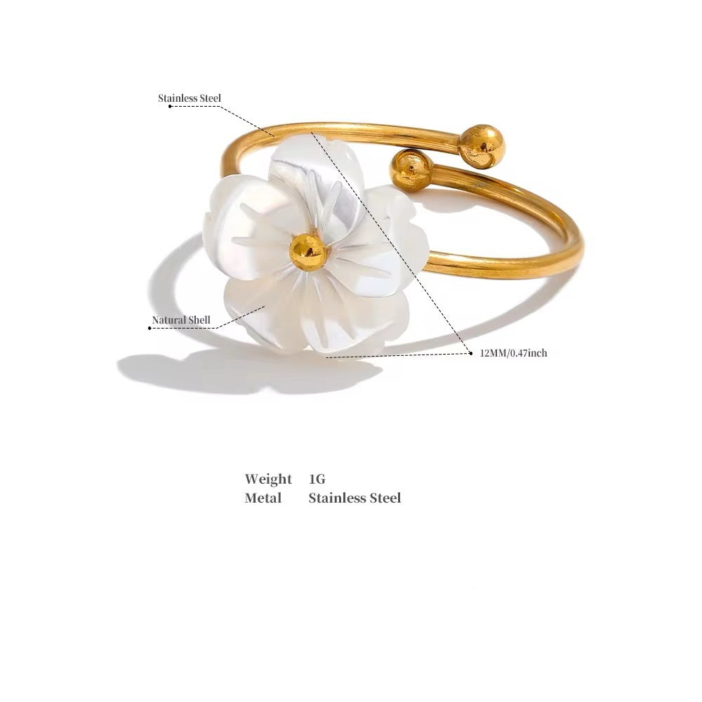 Luna Bloom Ring