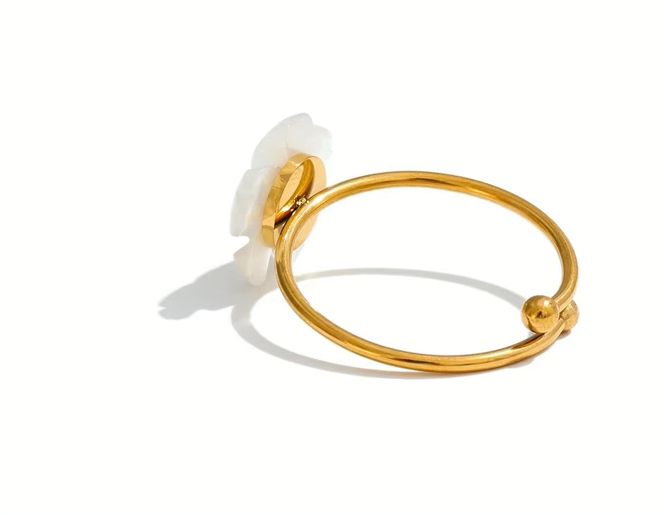 Luna Bloom Ring