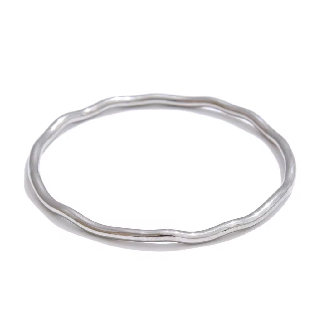 Ripple Loop Cuff