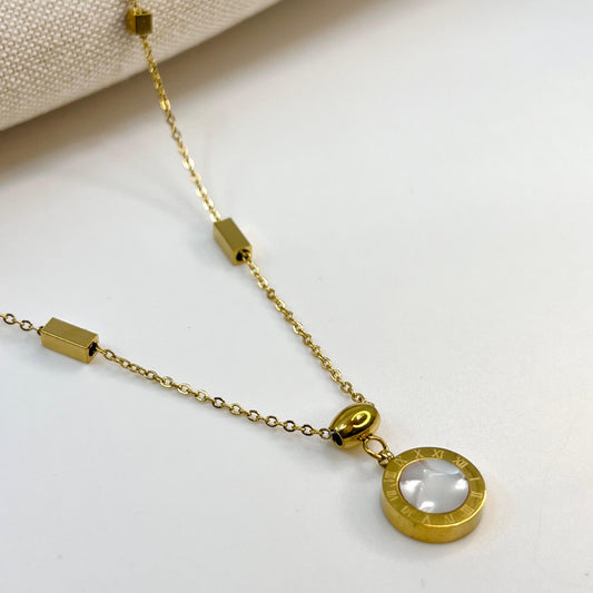 Double sided necklace