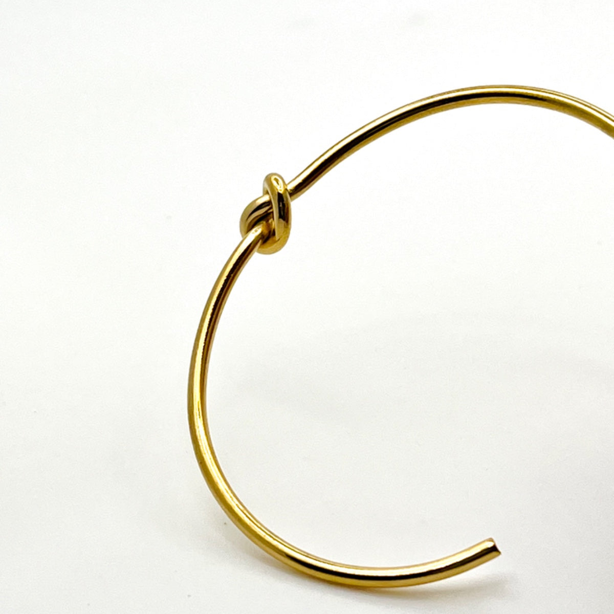 Knot bracelet gold