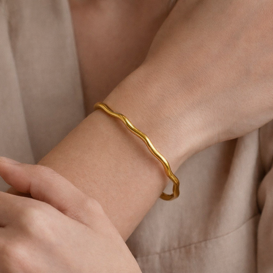 Ripple Loop Cuff