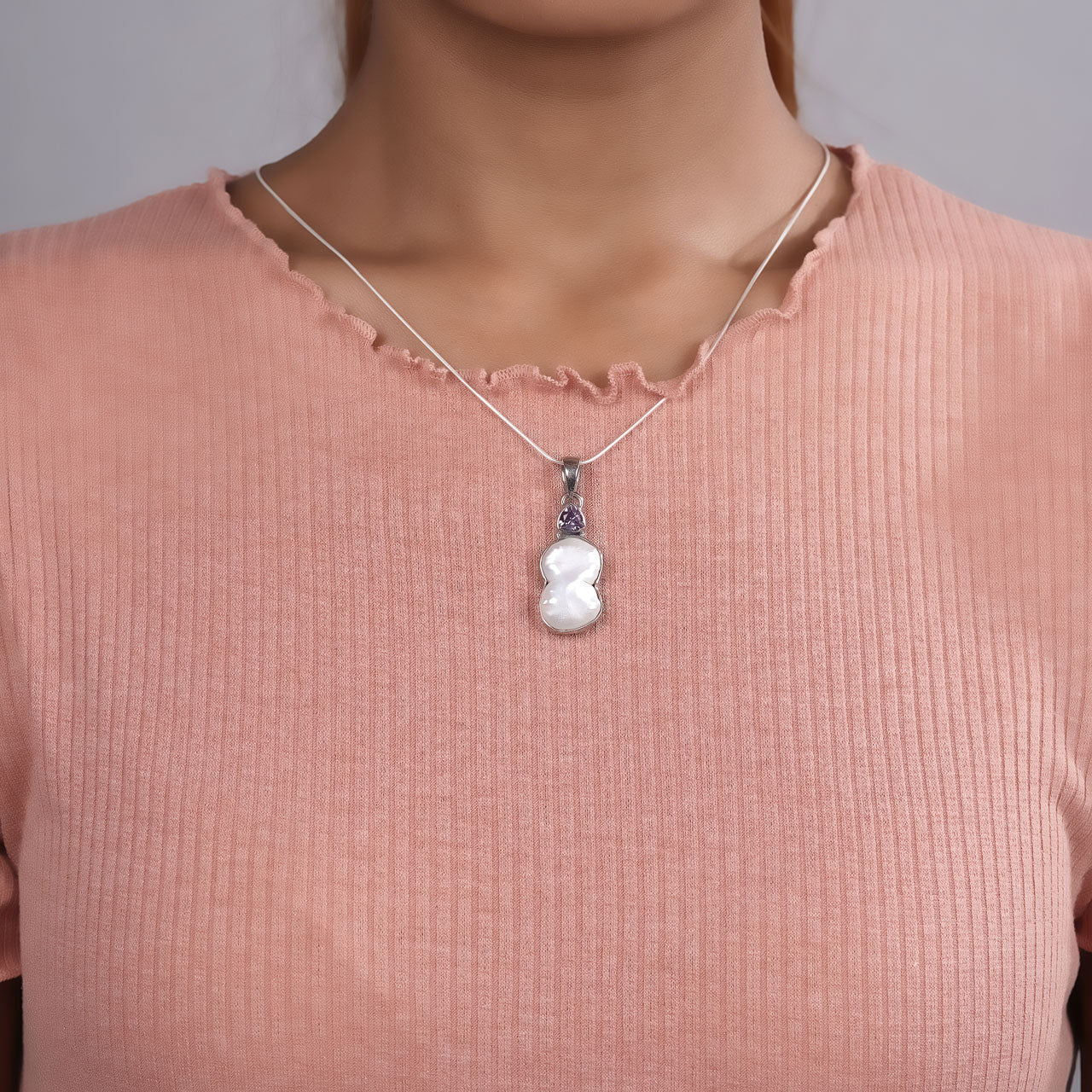 Pearly Plum Pendant - 925 Silver Jewellery