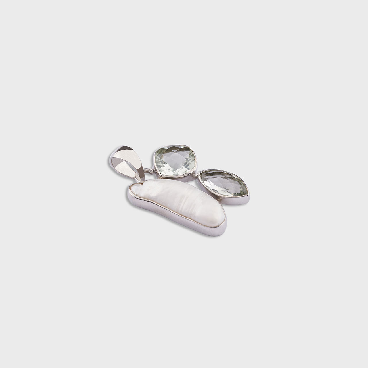 Pearly Lush Pendant - 925 Silver Jewellery