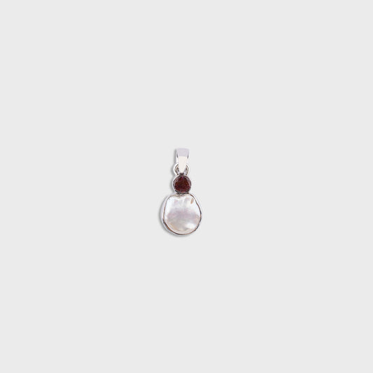 Pearly Rose Pendant - 925 Silver Jewellery